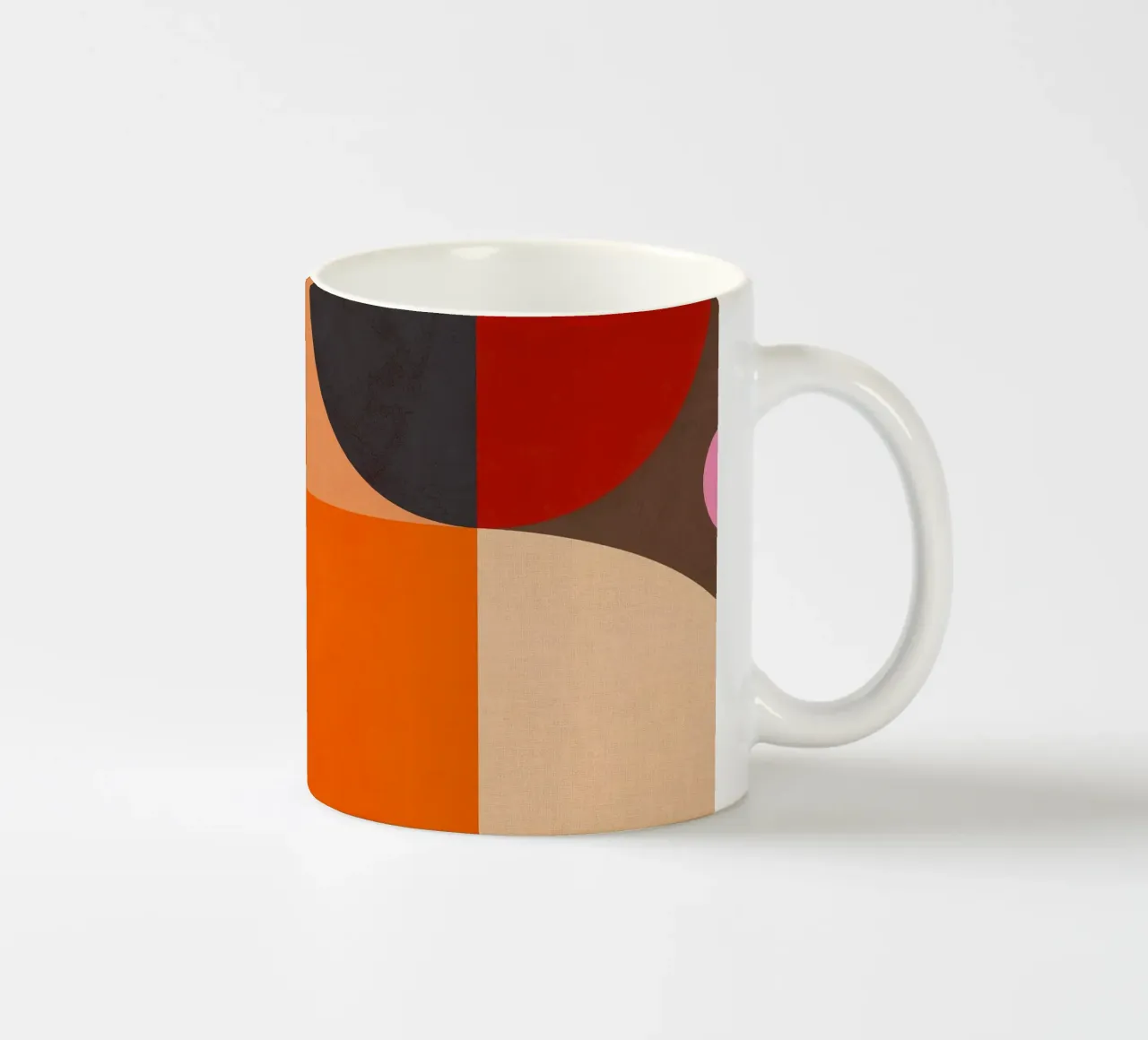 Composizione geometrica audace di ispirazione Bauhaus e Mid Mod 2/2 tazza in ceramica da Dominique Vari Abstract