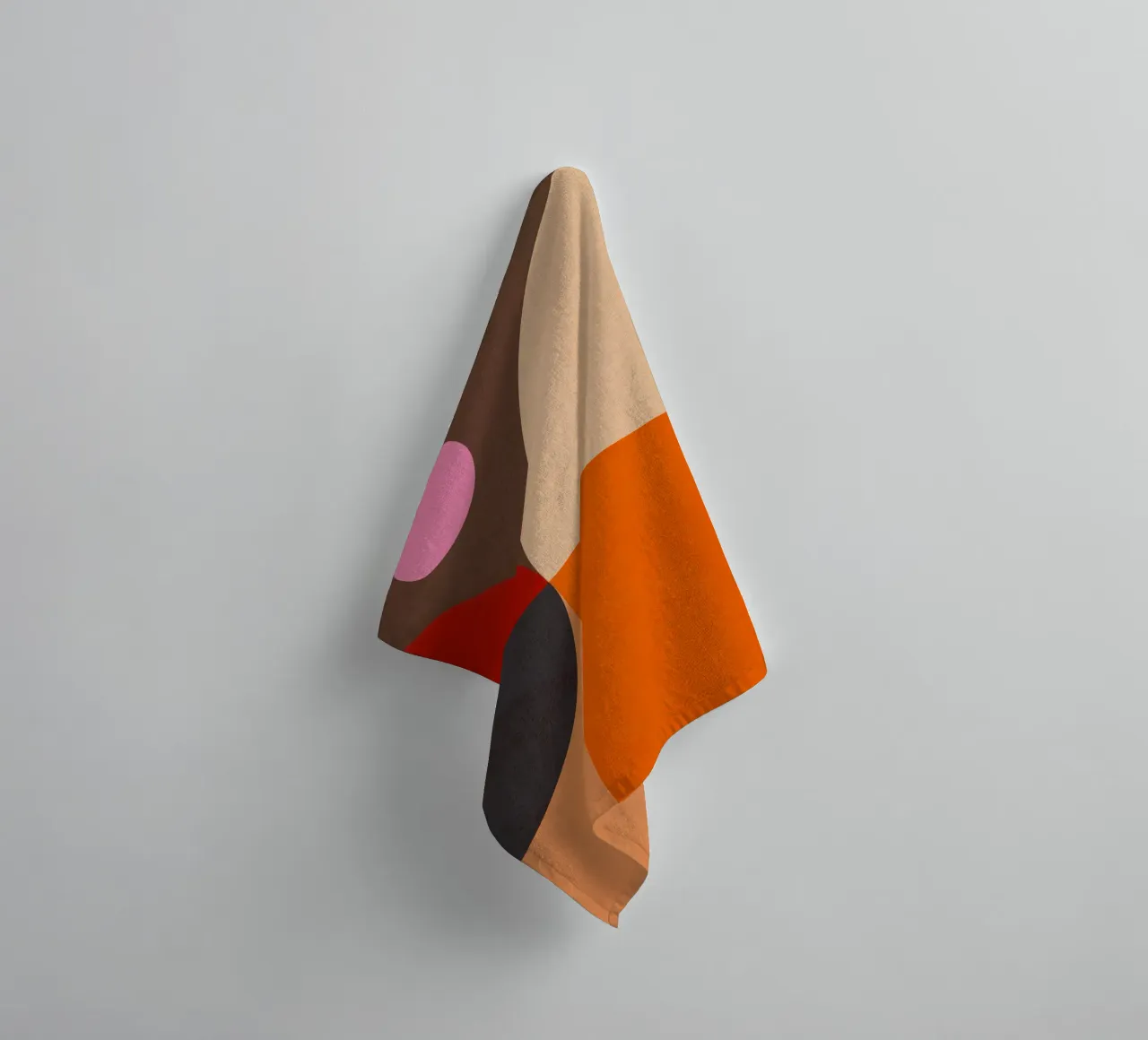 Composizione geometrica audace di ispirazione Bauhaus e Mid Mod 2/2 asciugamano da bagno da Dominique Vari Abstract