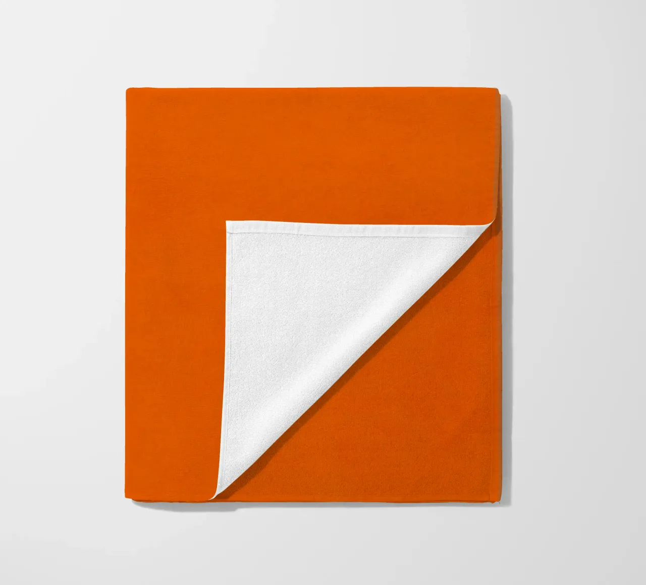 Composizione geometrica audace di ispirazione Bauhaus e Mid Mod 2/2 telo mare da Dominique Vari Abstract