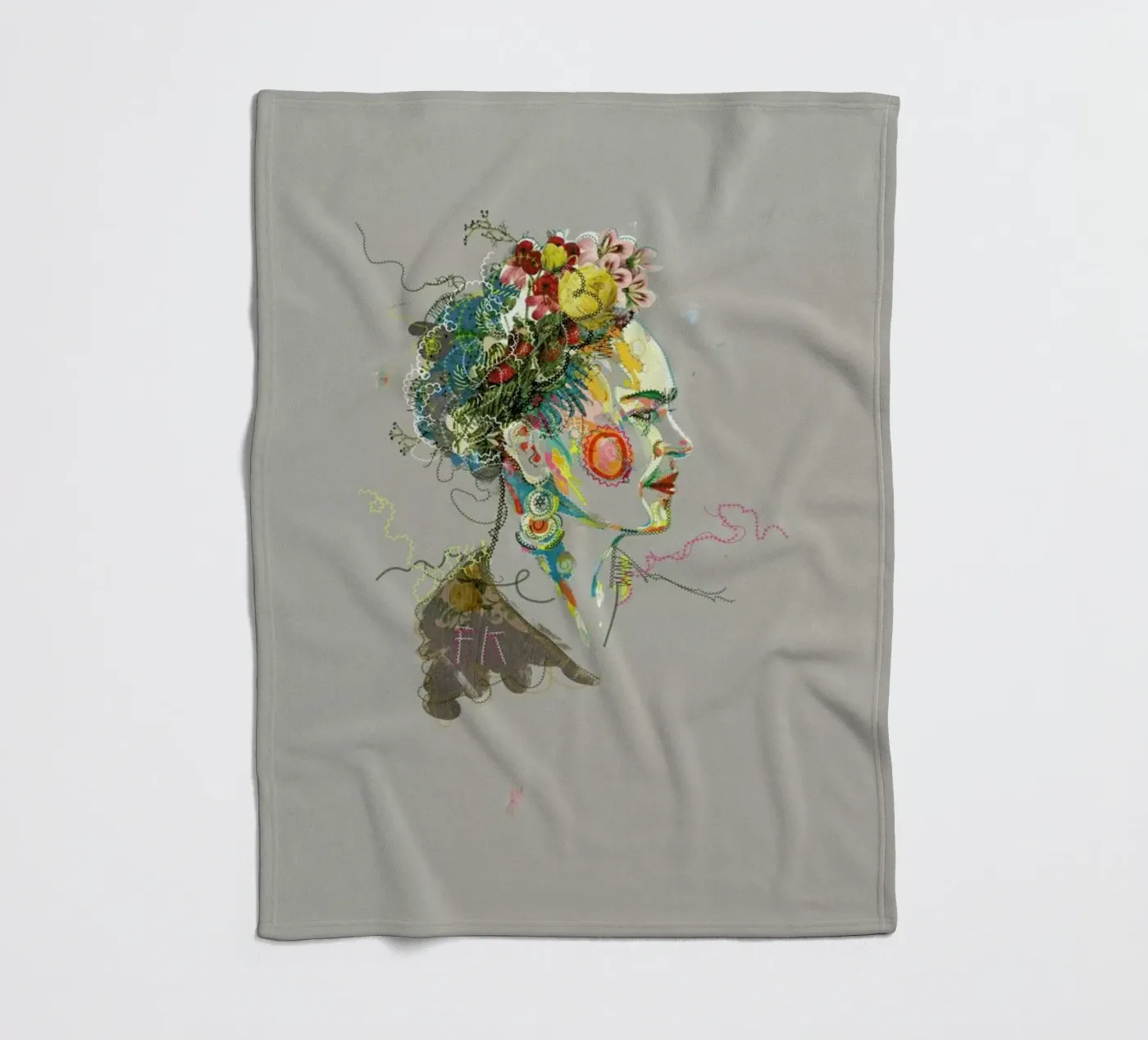 Frida 2 Fleecedecke von Carlos Quitério