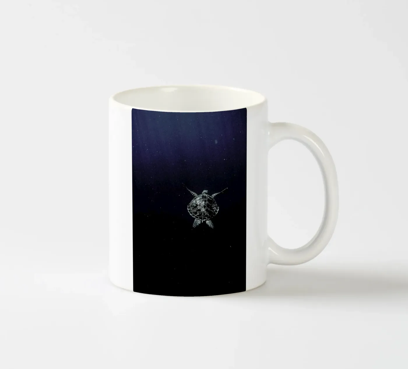 Flying Keramik Tasse von Chris Abatzis