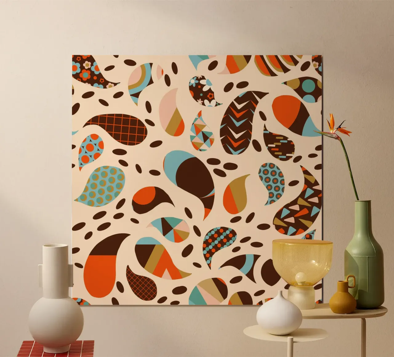 Retro Boho Patchwork Paisley Beige - Cálido Mid-Century Modern poster con marco de aluminio de susanacosta