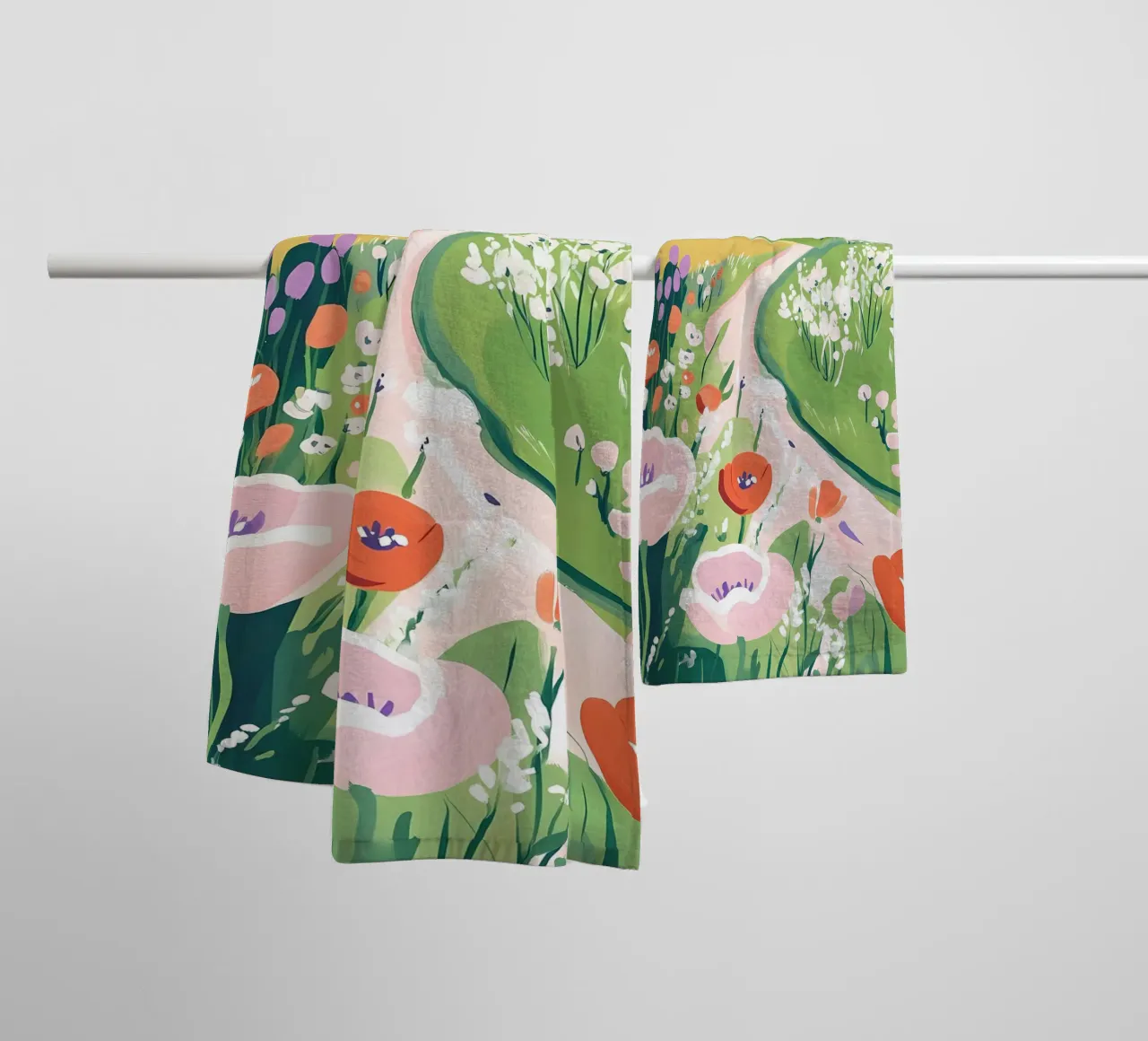 Blumenwiese Handtuch von mazzihanq