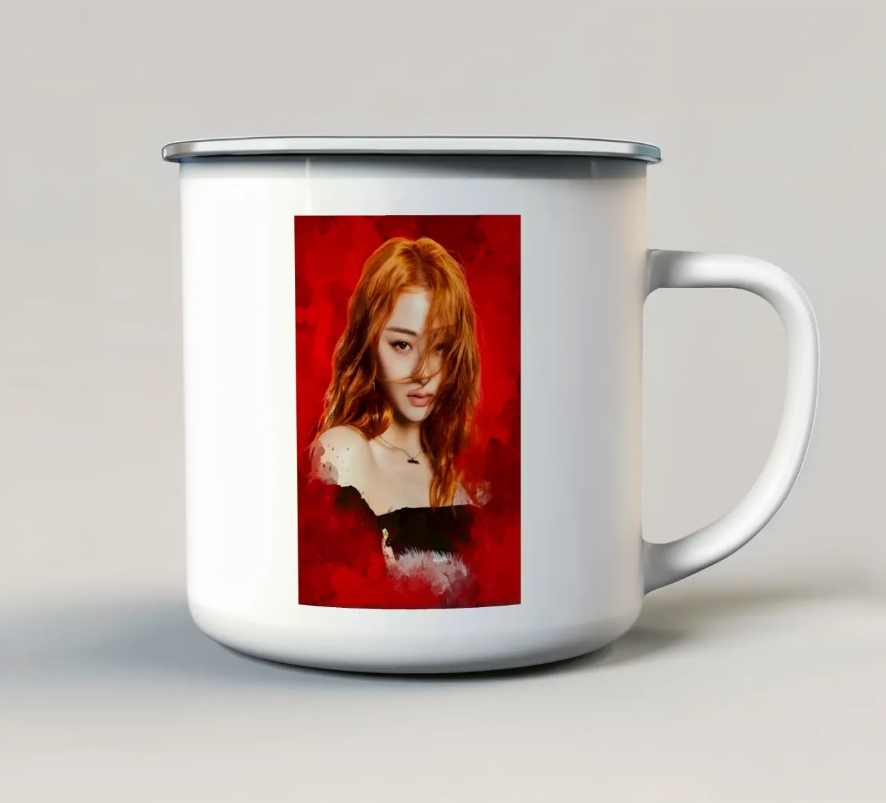 Ritratto Kpop di Huh YunJin tazza in smalto da mitom