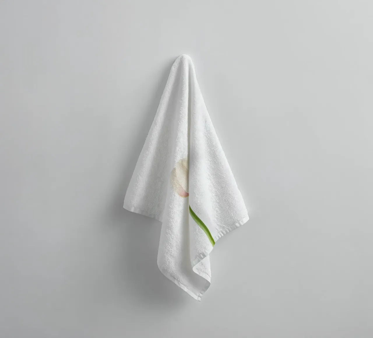 bloemenminimum badhanddoek van mazzihanq