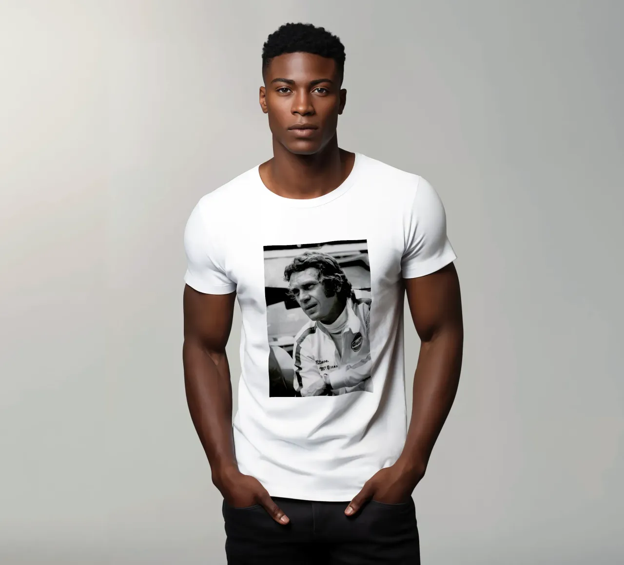 Steve McQueen in Le Mans, 1971 t-shirt da Gallery Print and Art Limited
