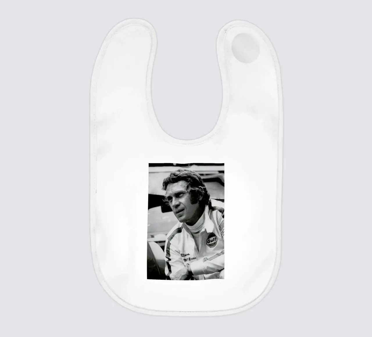 Steve McQueen in Le Mans, 1971 bavaglino da Gallery Print and Art Limited