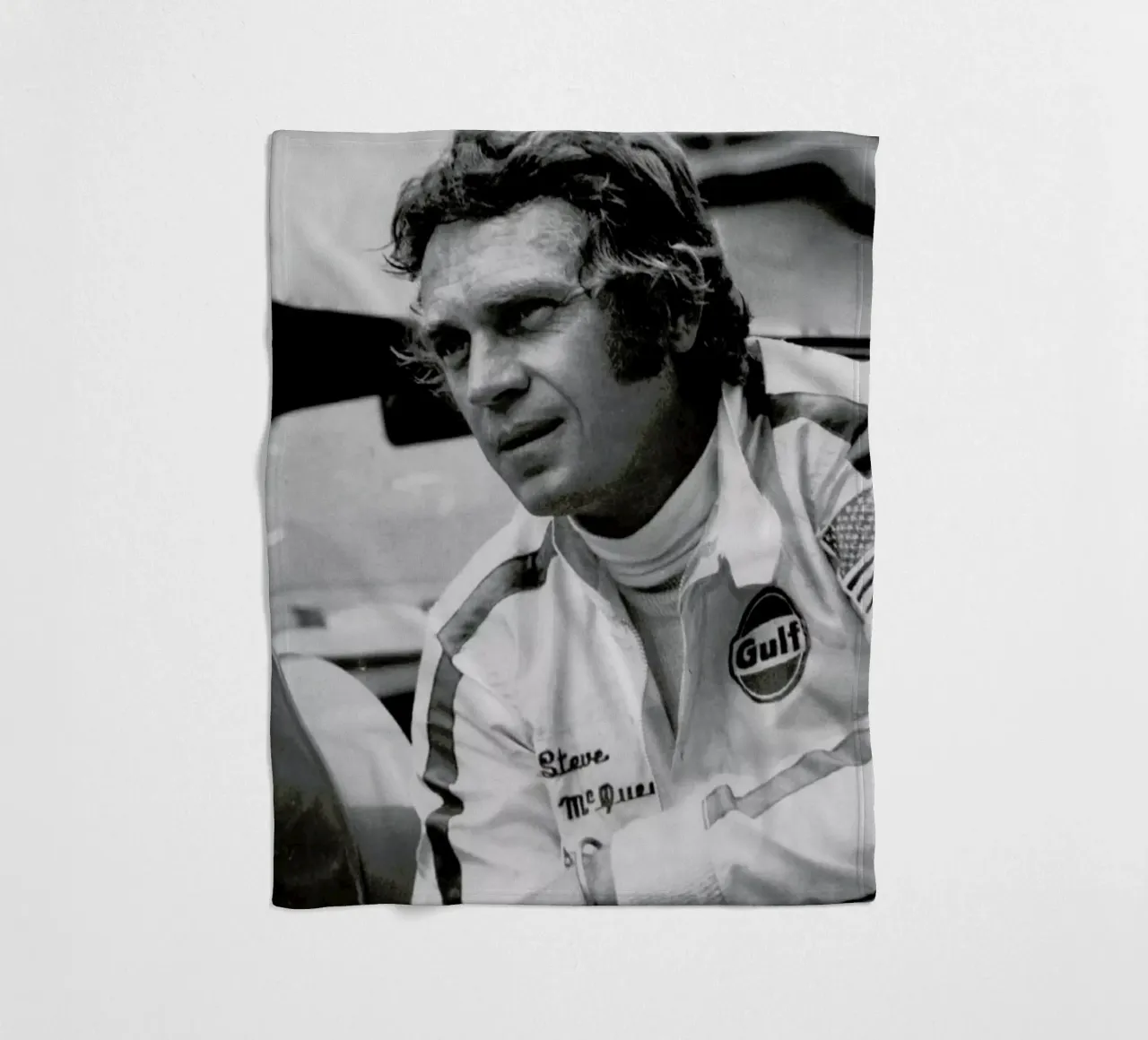 Steve McQueen in Le Mans, 1971 coperta in pile da Gallery Print and Art Limited