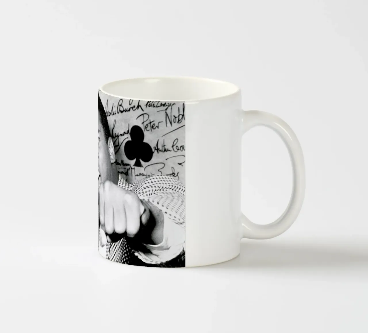 Muhammad Ali - The Greatest tazza in ceramica da Gallery Print and Art Limited