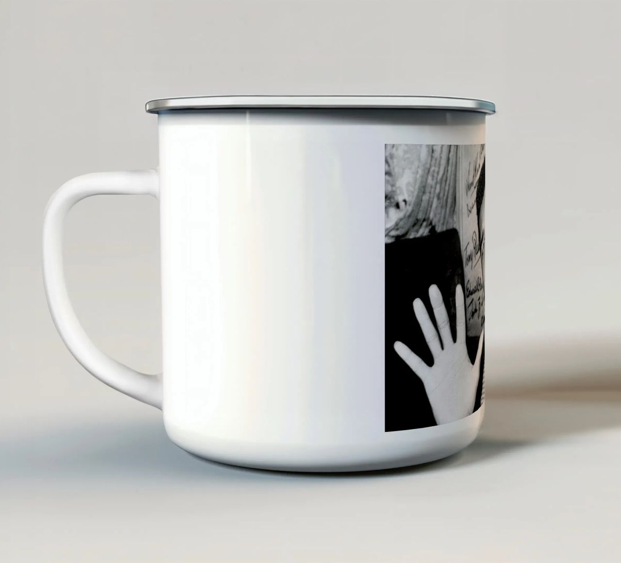 Muhammad Ali - The Greatest tazza in smalto da Gallery Print and Art Limited