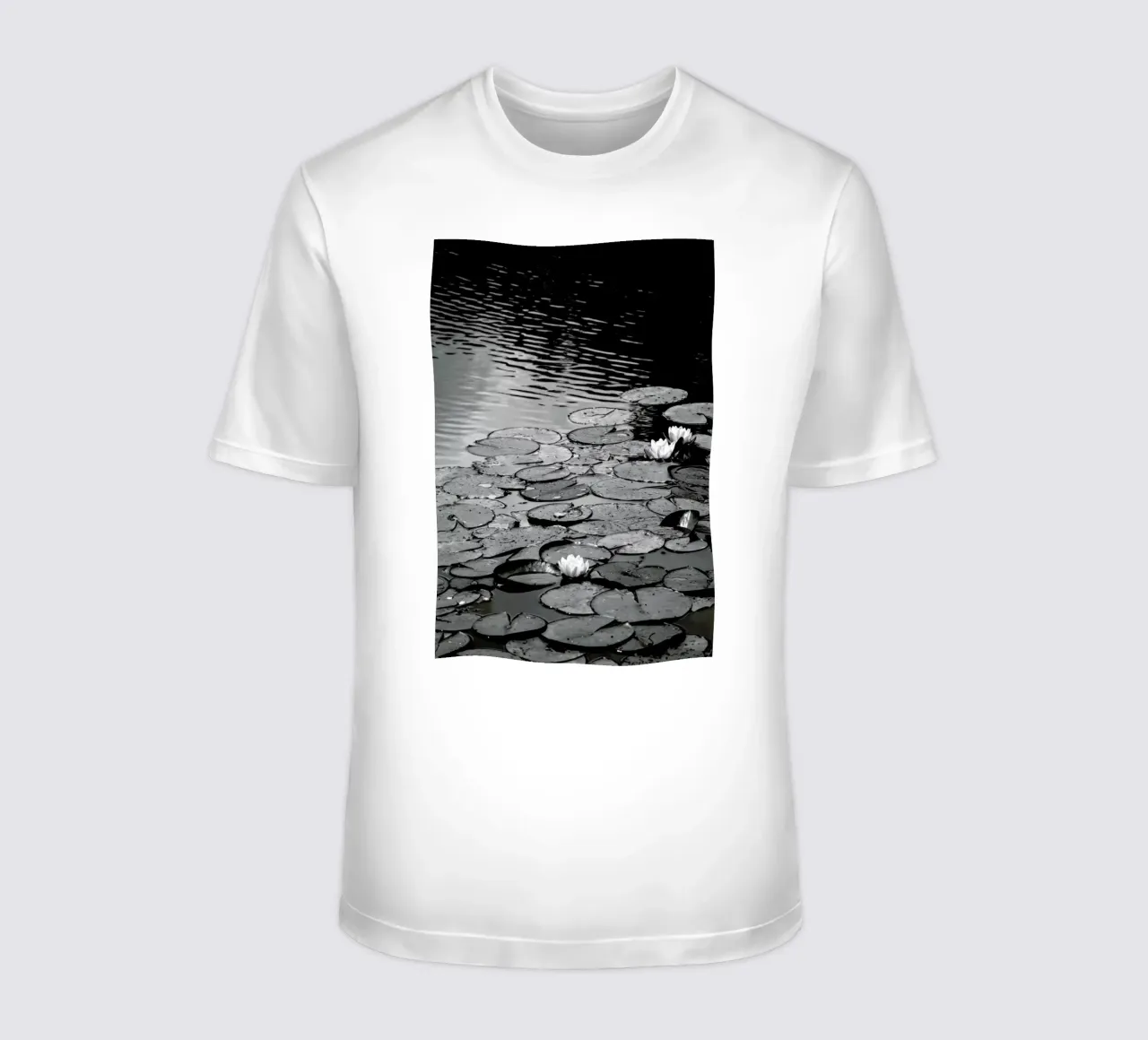 Floating on the Water t-shirt da Studio Nahili