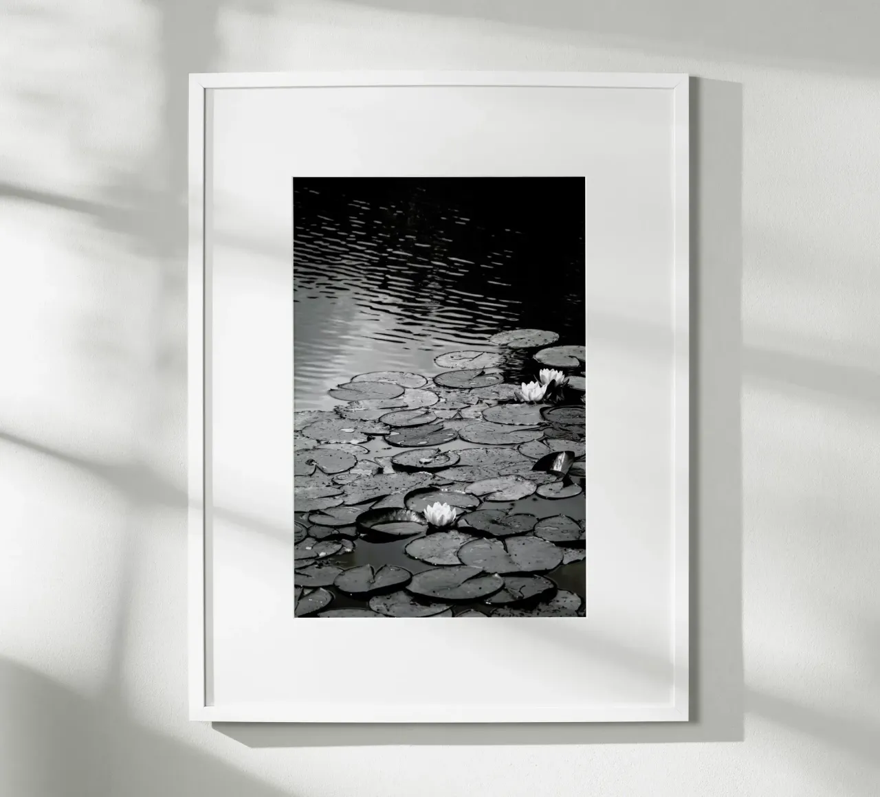 Floating on the Water carta hahnemühle da Studio Nahili