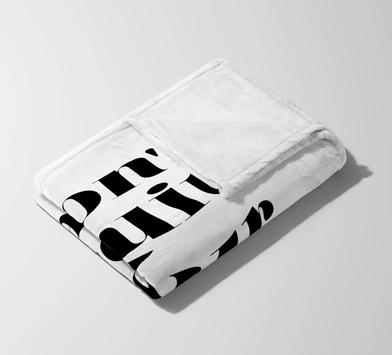Don't Quit Your Daydream Design tipografico in caratteri neri coperta in pile da THE MOTIVATED TYPE
