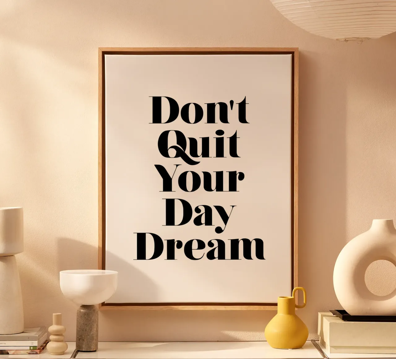 Don't Quit Your Daydream Design tipografico in caratteri neri tela con Cornice a cassetta da THE MOTIVATED TYPE