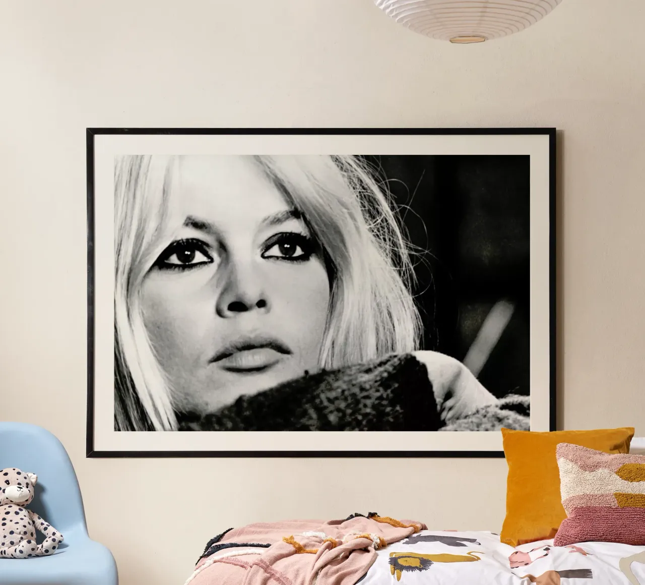 Brigitte Bardot 4 poster con telaio in plastica da Gallery Print and Art Limited