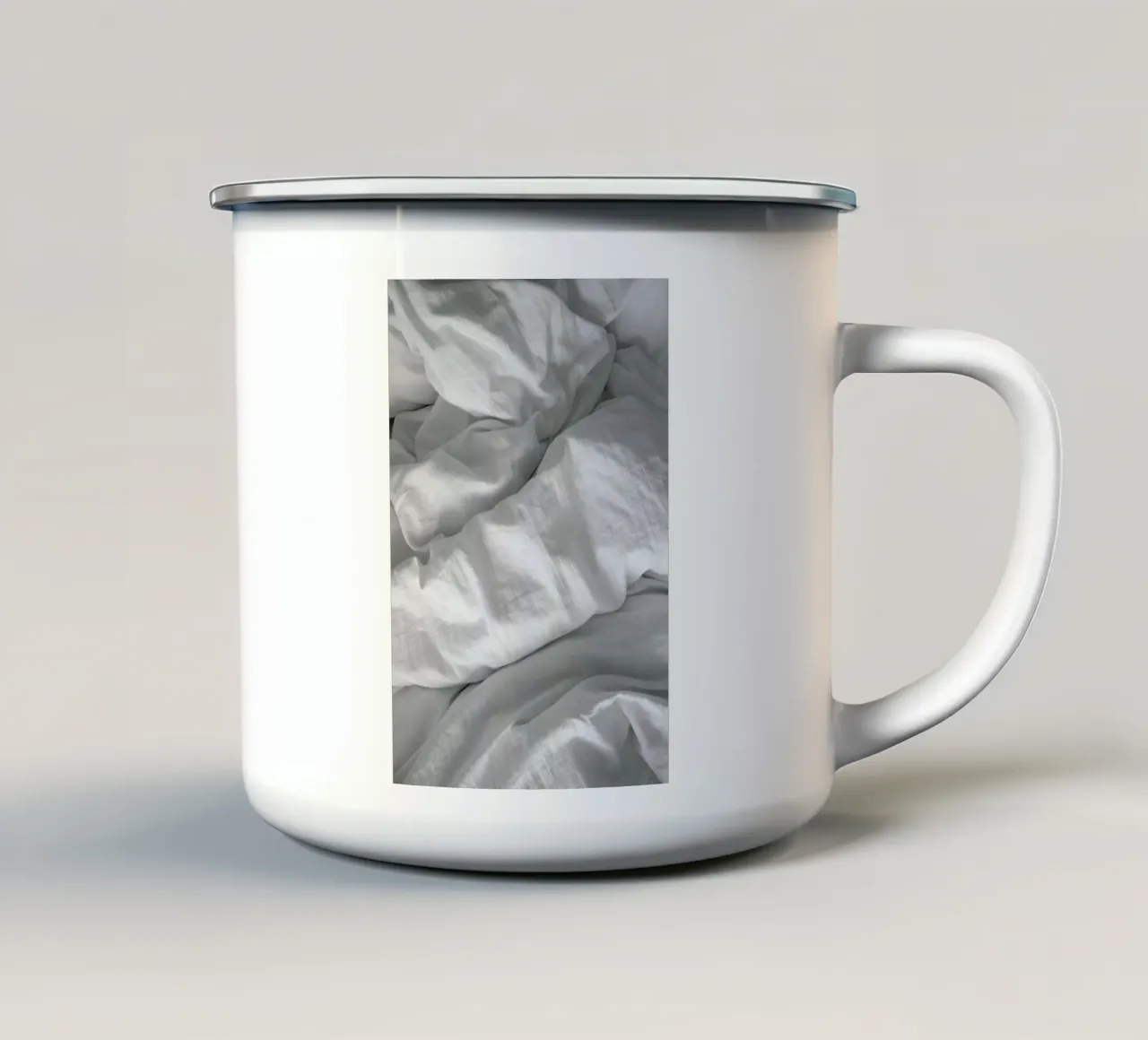 Perfect Day in Bed tazza in smalto da Studio Nahili