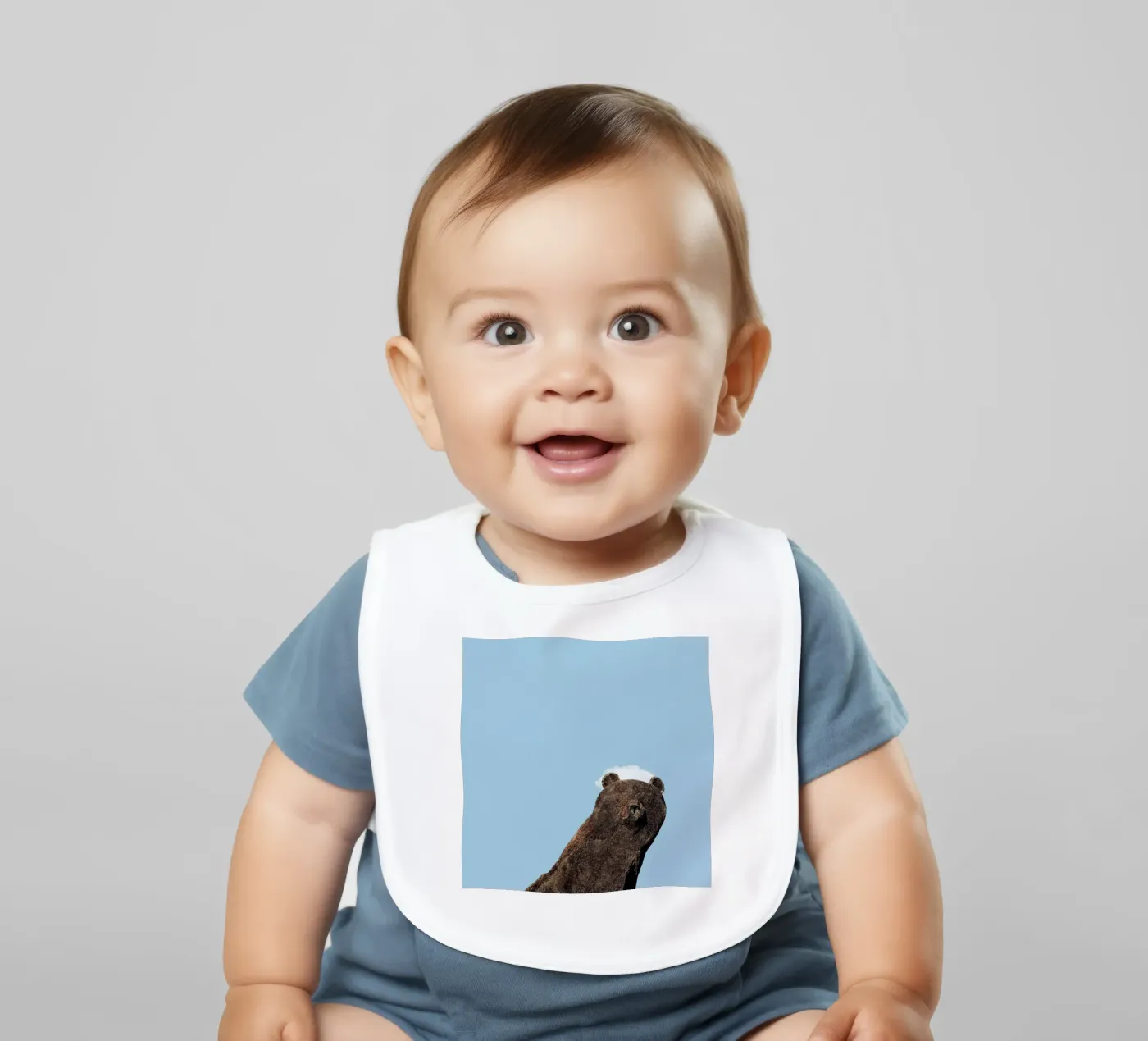 Bear bavaglino da Rafael Burato