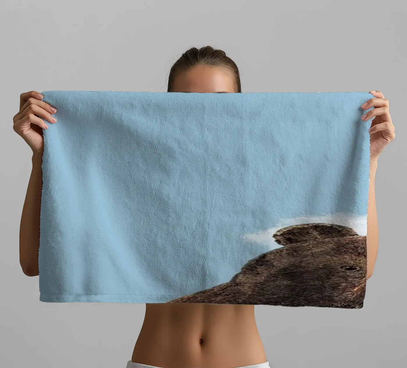 Bear towel by Rafael Burato