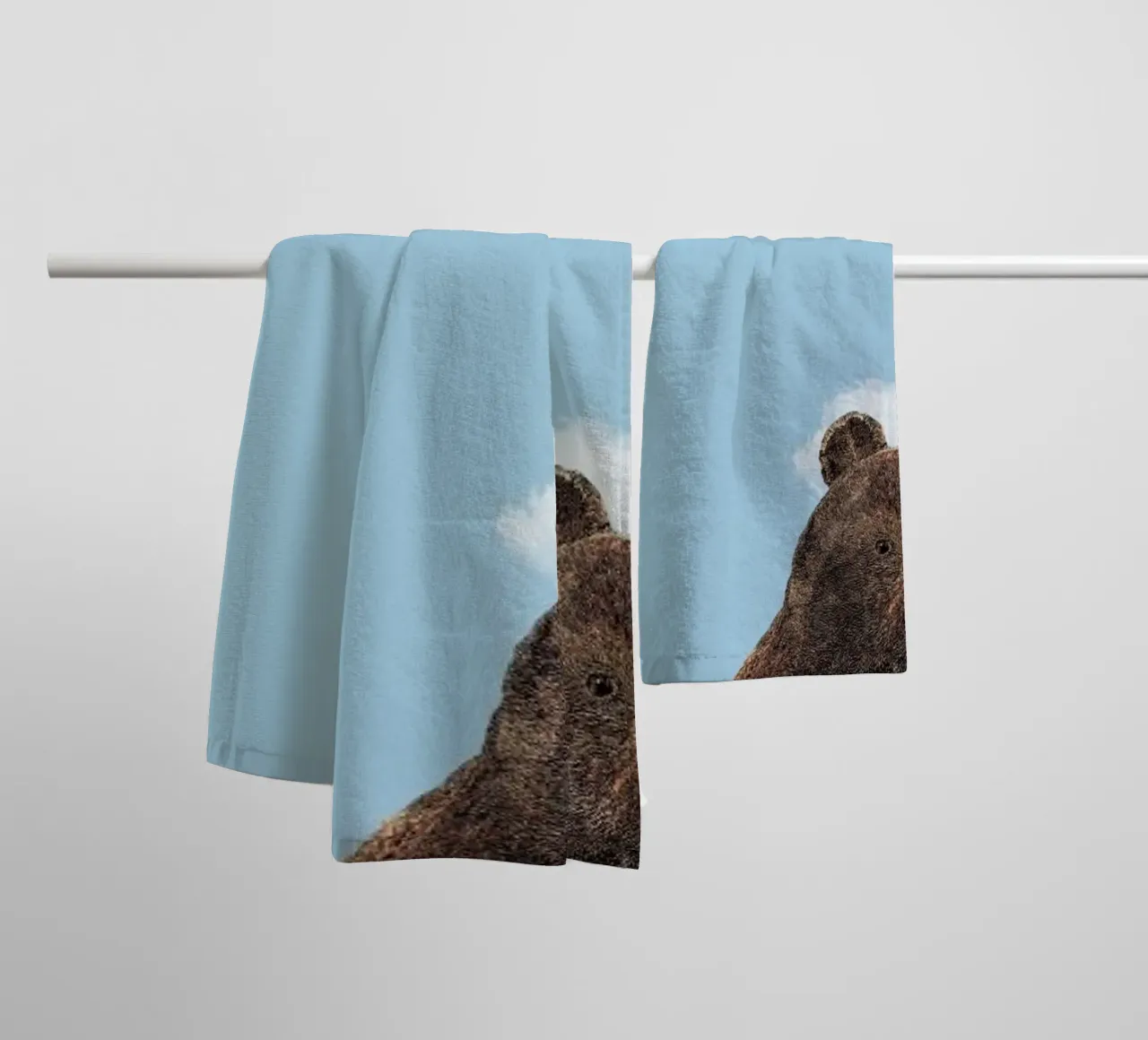 Bear towel by Rafael Burato