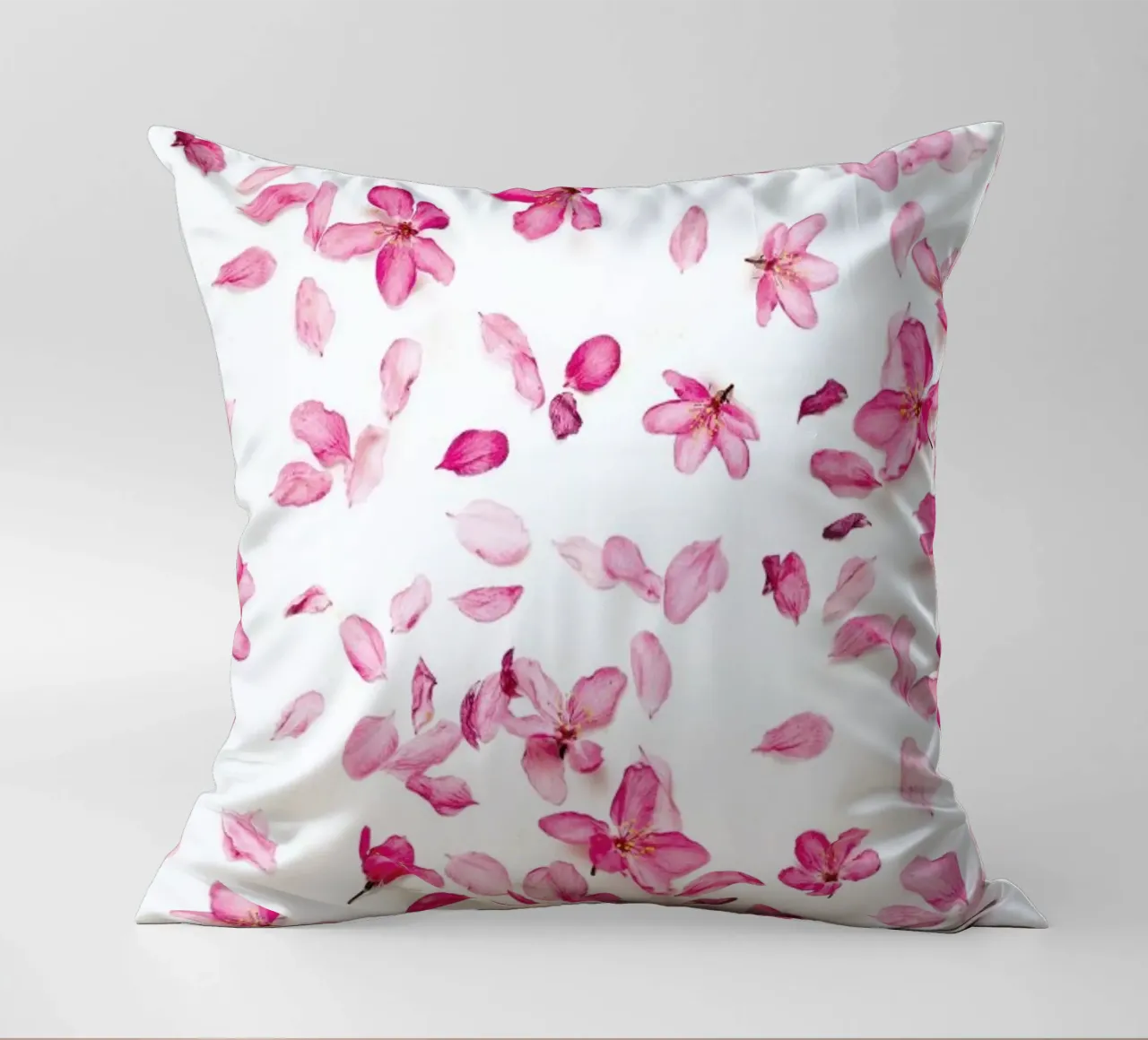 Blossom Fall cuscino da Curious Collections by Marielle Leenders