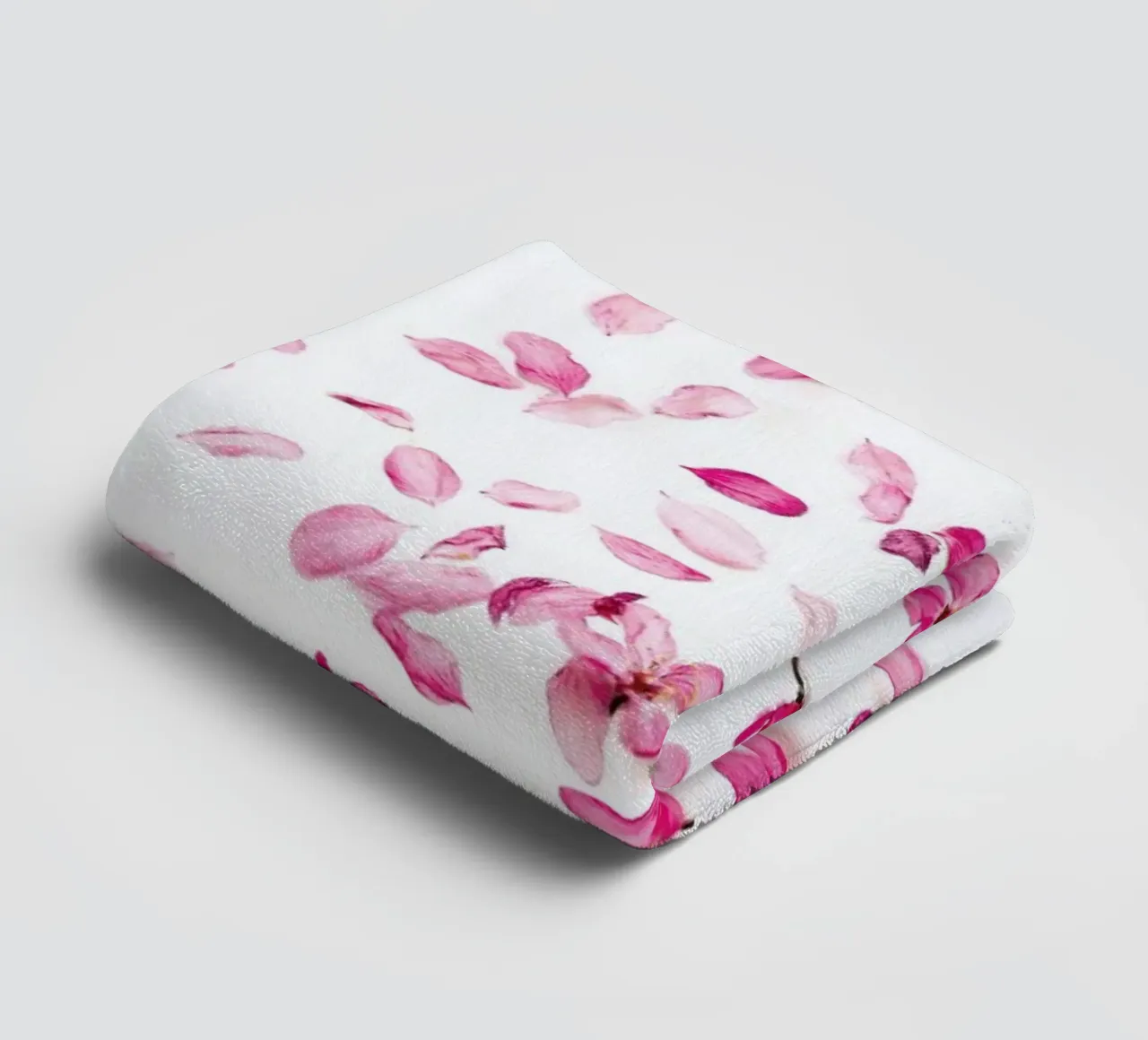 Blossom Fall asciugamano da bagno da Curious Collections by Marielle Leenders