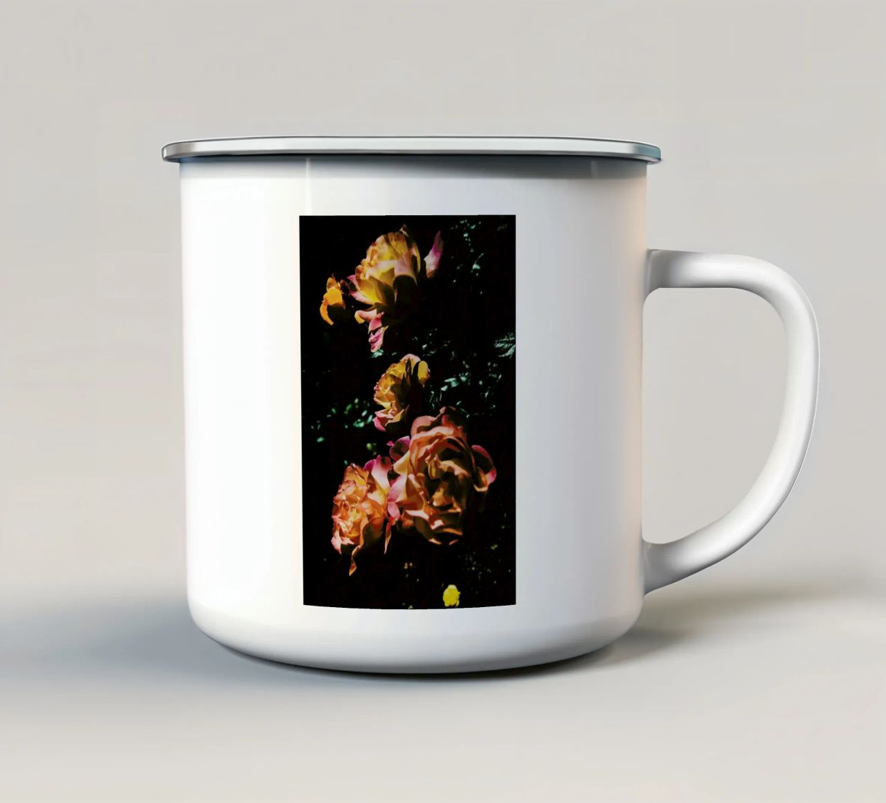 The Rose tazza in smalto da Pale Grain