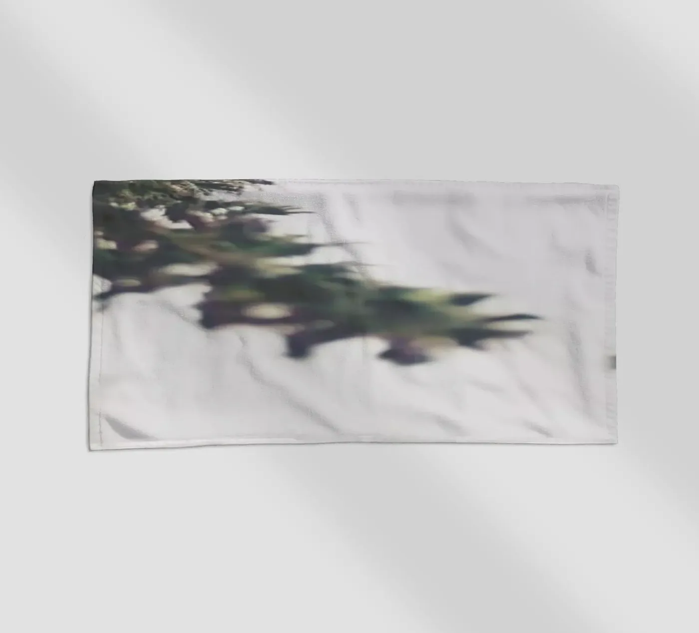 Palms serviette de plage de Ingrid Beddoes