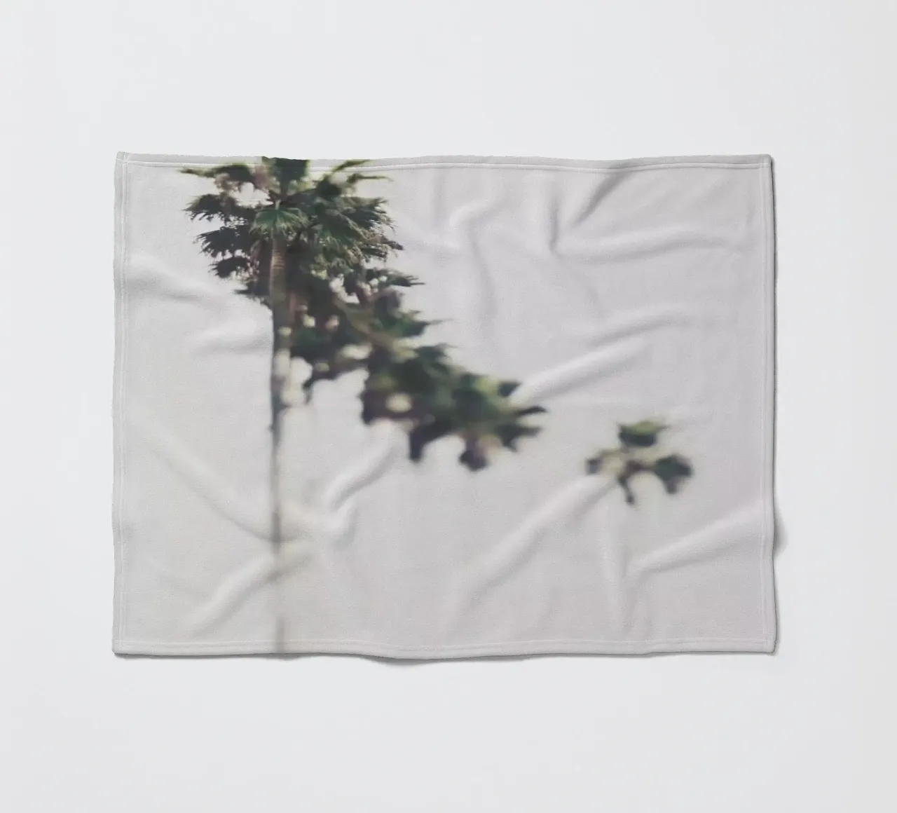 Palms Fleecedecke von Ingrid Beddoes