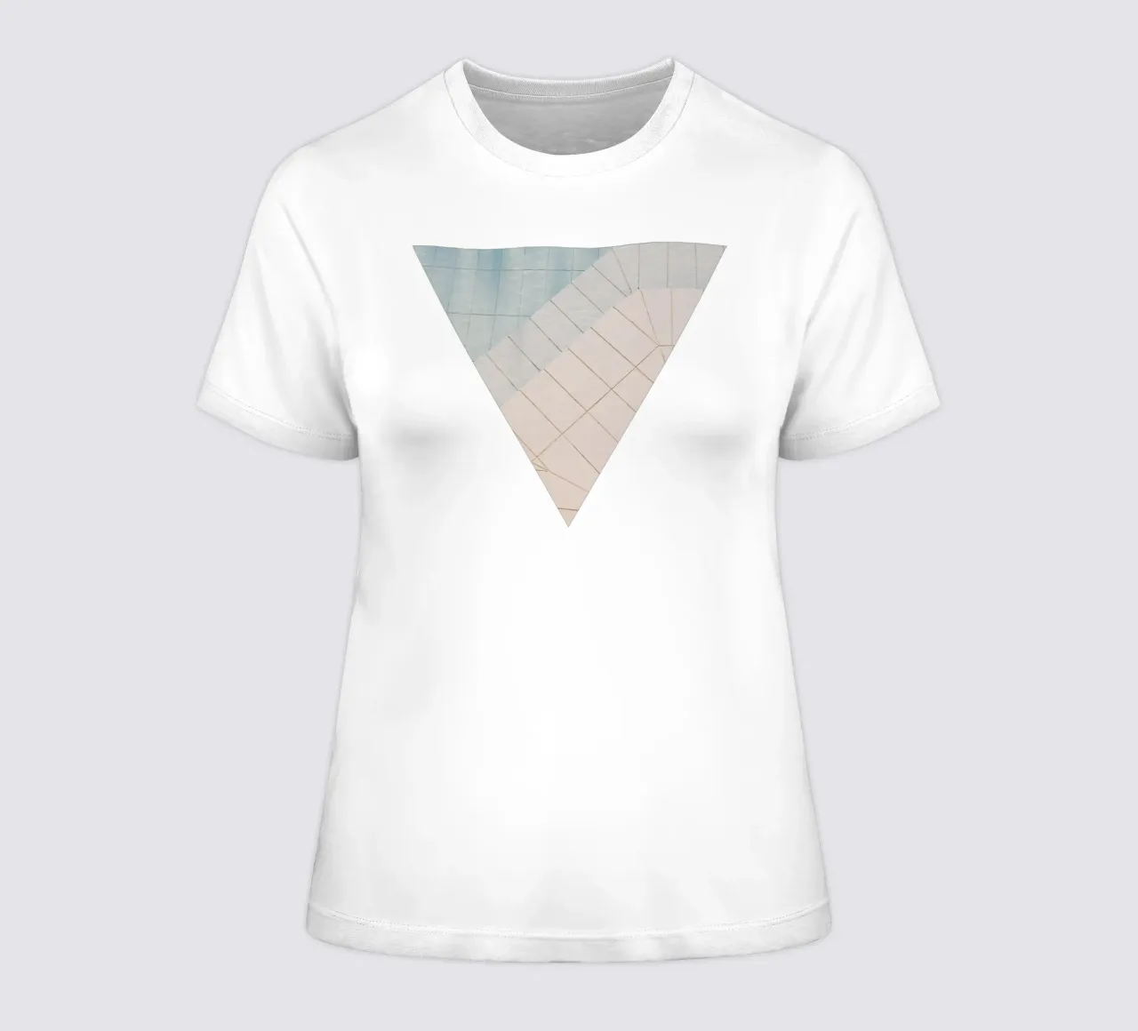 Schwimmbad II Frauen T-Shirt von Cassia Beck Photography