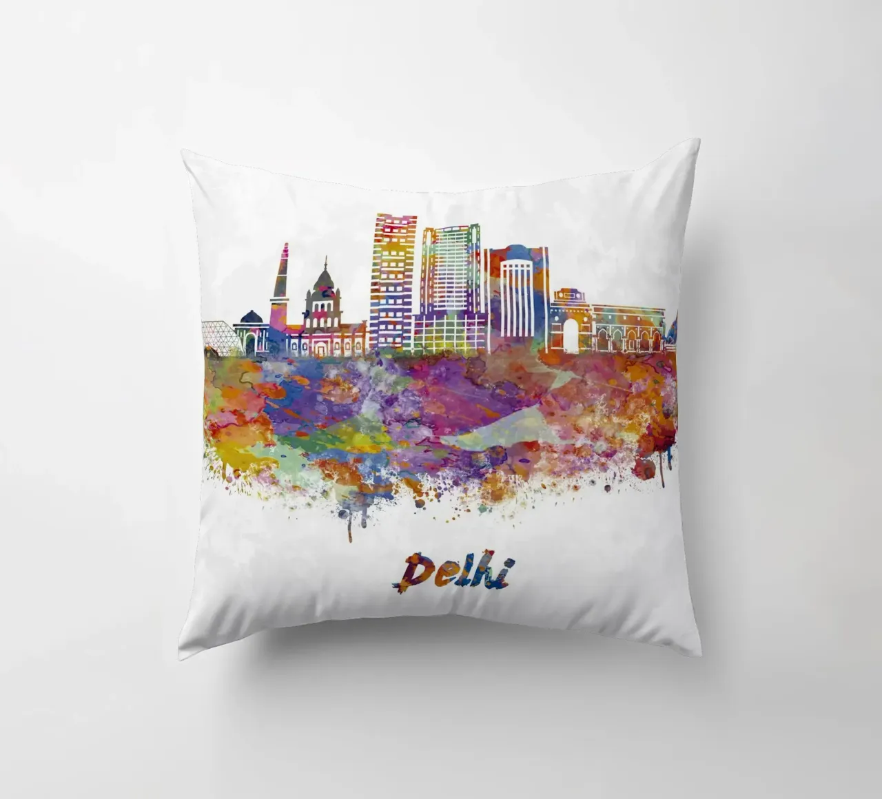 skyline di delhi in acquerello cuscino da ARTVI-SHOP