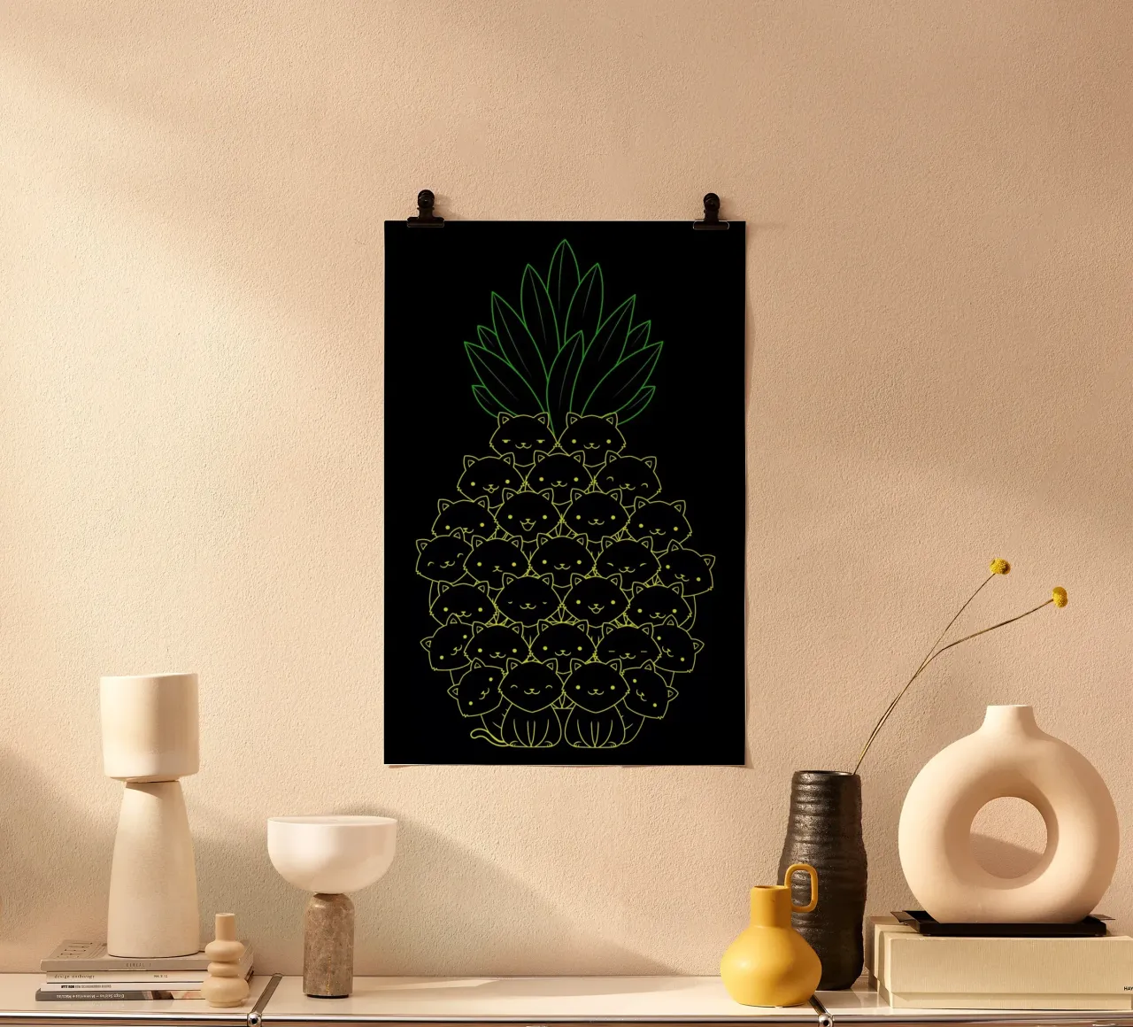 Pineaple Cat poster con telaio in alluminio da Tobe Fonseca