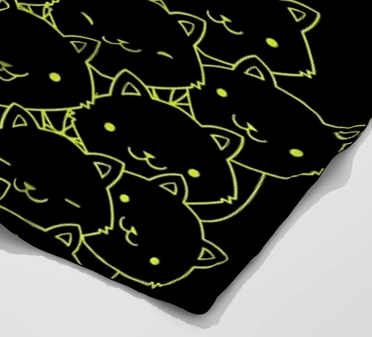 Pineaple Cat Fleecedecke von Tobe Fonseca