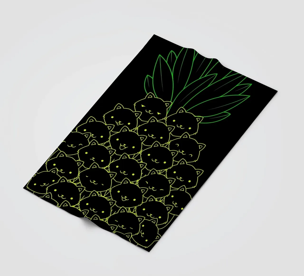 Pineaple Cat coperta in pile da Tobe Fonseca