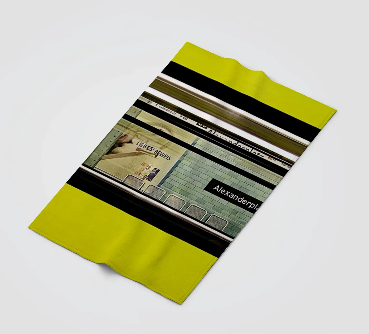 Liebesbeweis Fleecedecke von Michael Belhadi