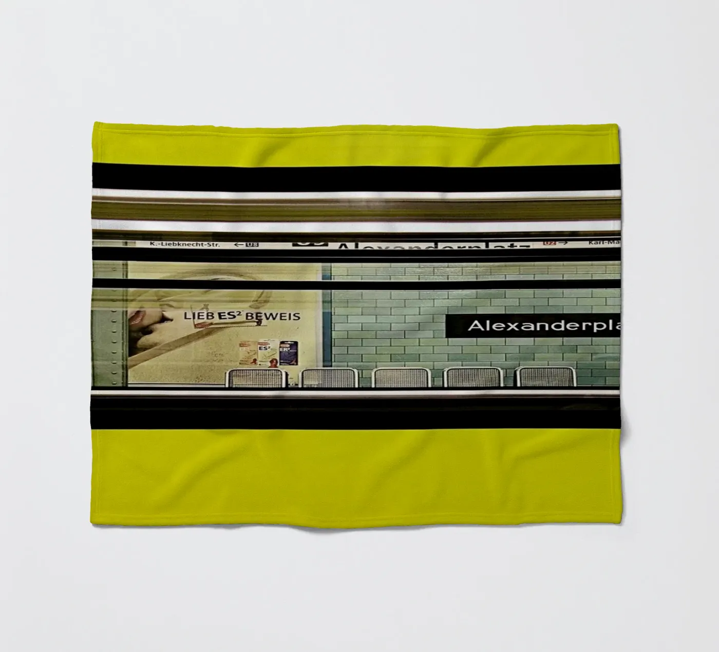 Liebesbeweis Fleecedecke von Michael Belhadi