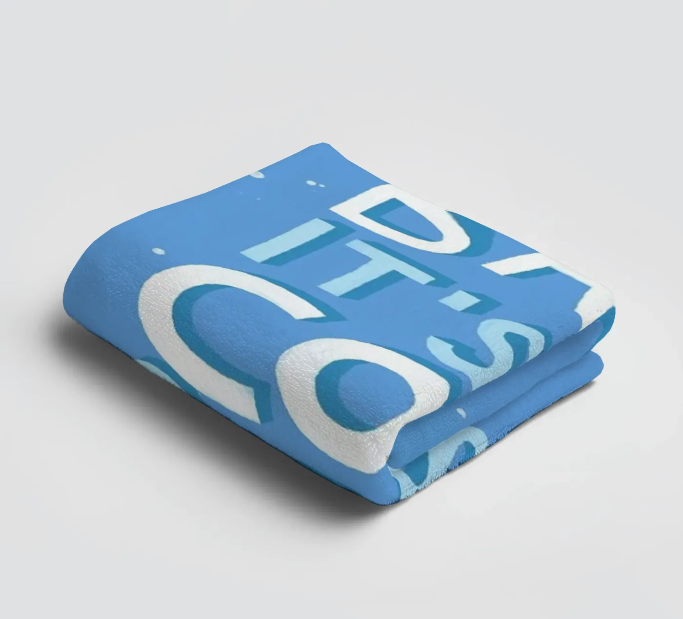 Cold Outside towel by Summerchamps