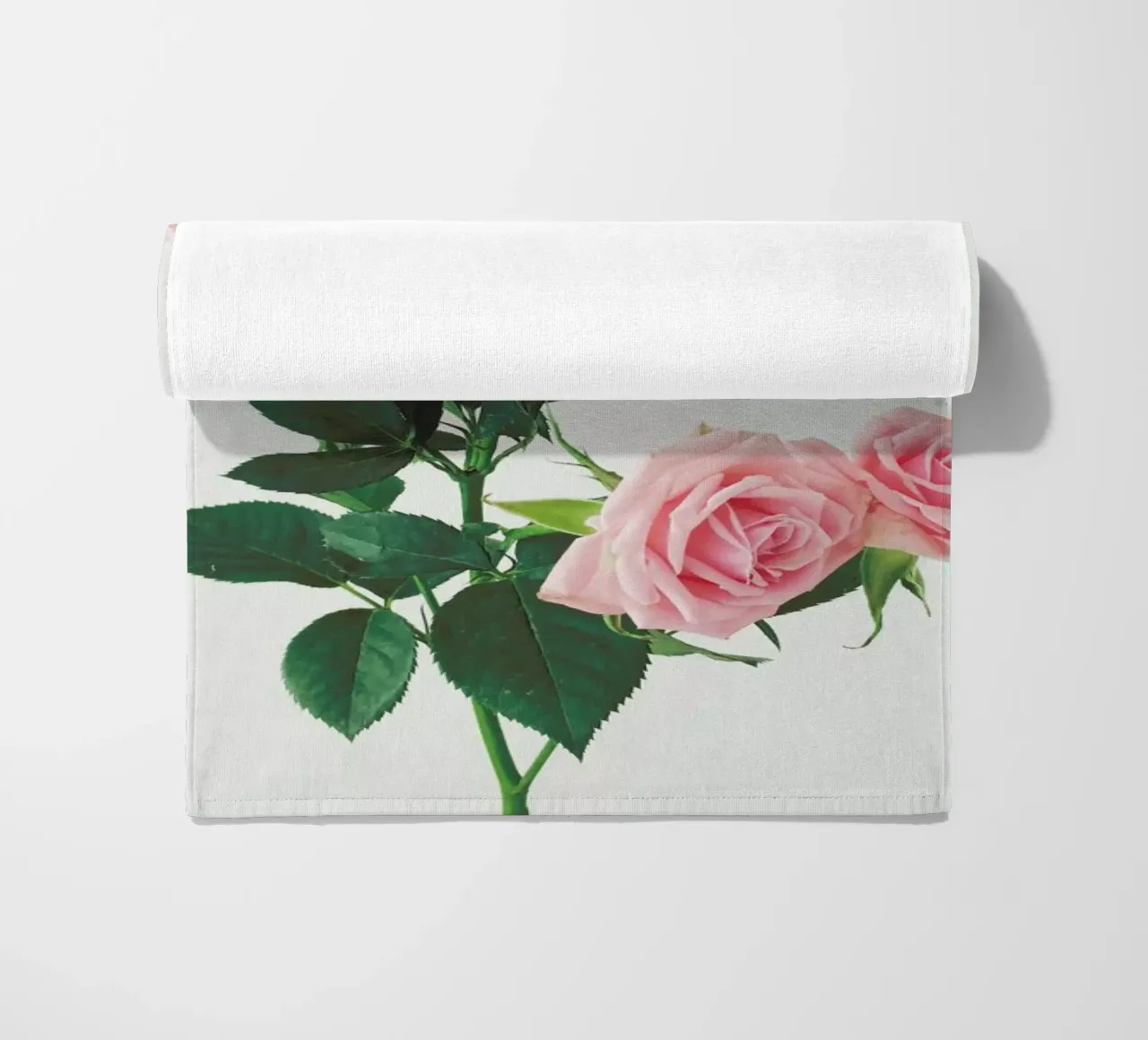 Rose di primavera telo mare da Cassia Beck Photography