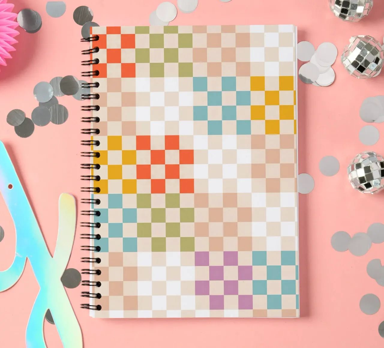 Retro-Sommer-Karo-Patchwork-Muster Ringbuch von Dominique Vari Abstract