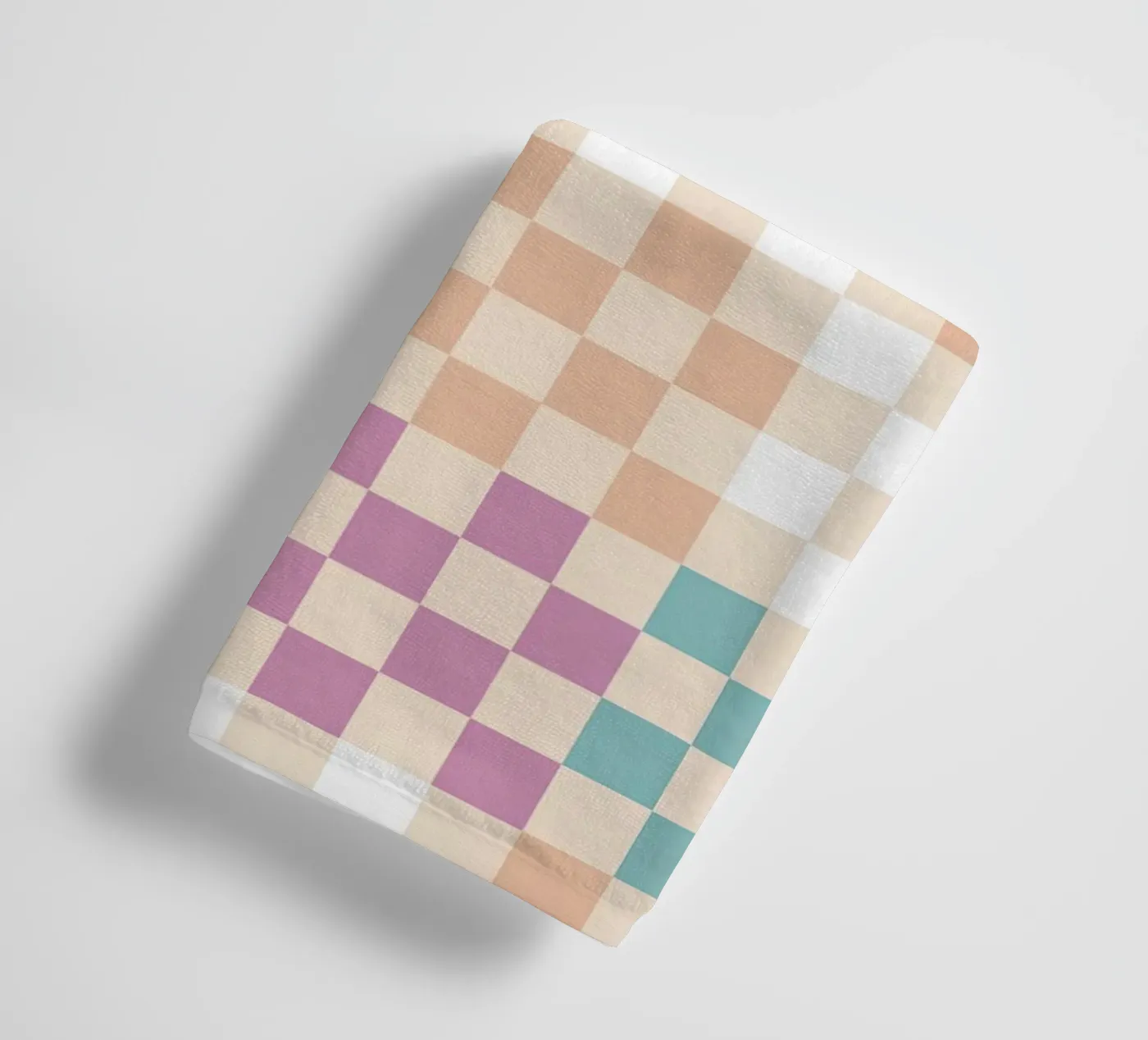 Retro Summer Check Patchwork Pattern badhanddoek van Dominique Vari Abstract