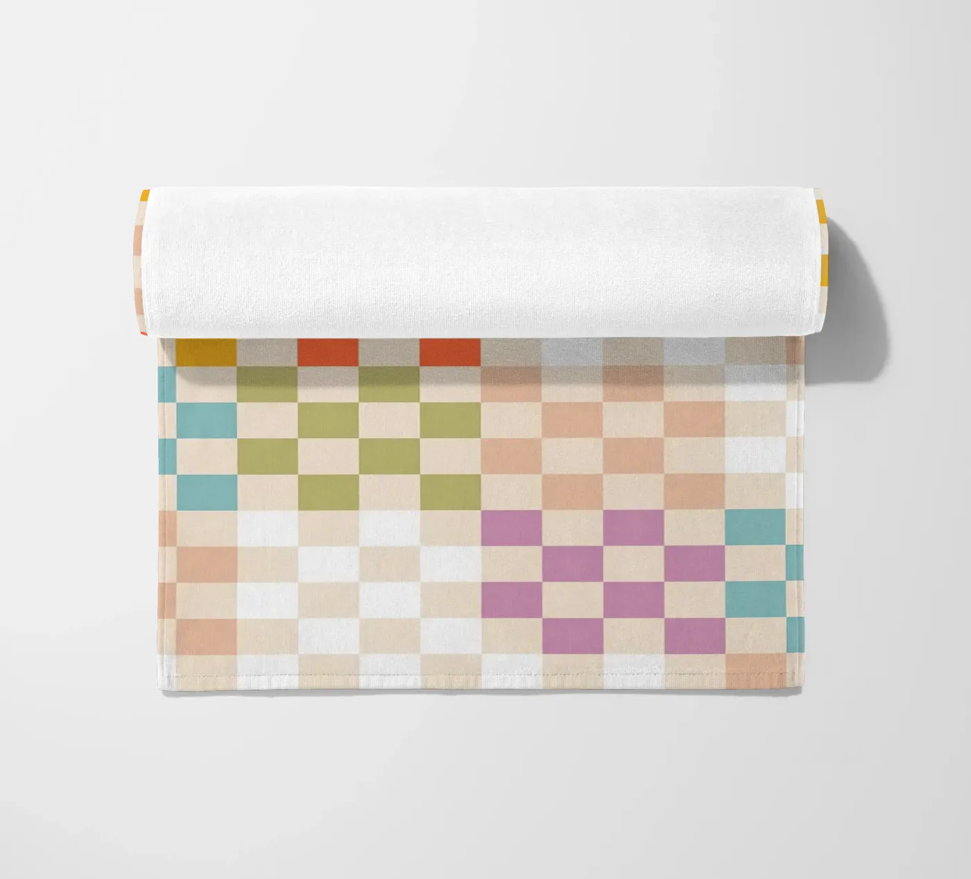 Retro Summer Check Patchwork Pattern telo mare da Dominique Vari Abstract
