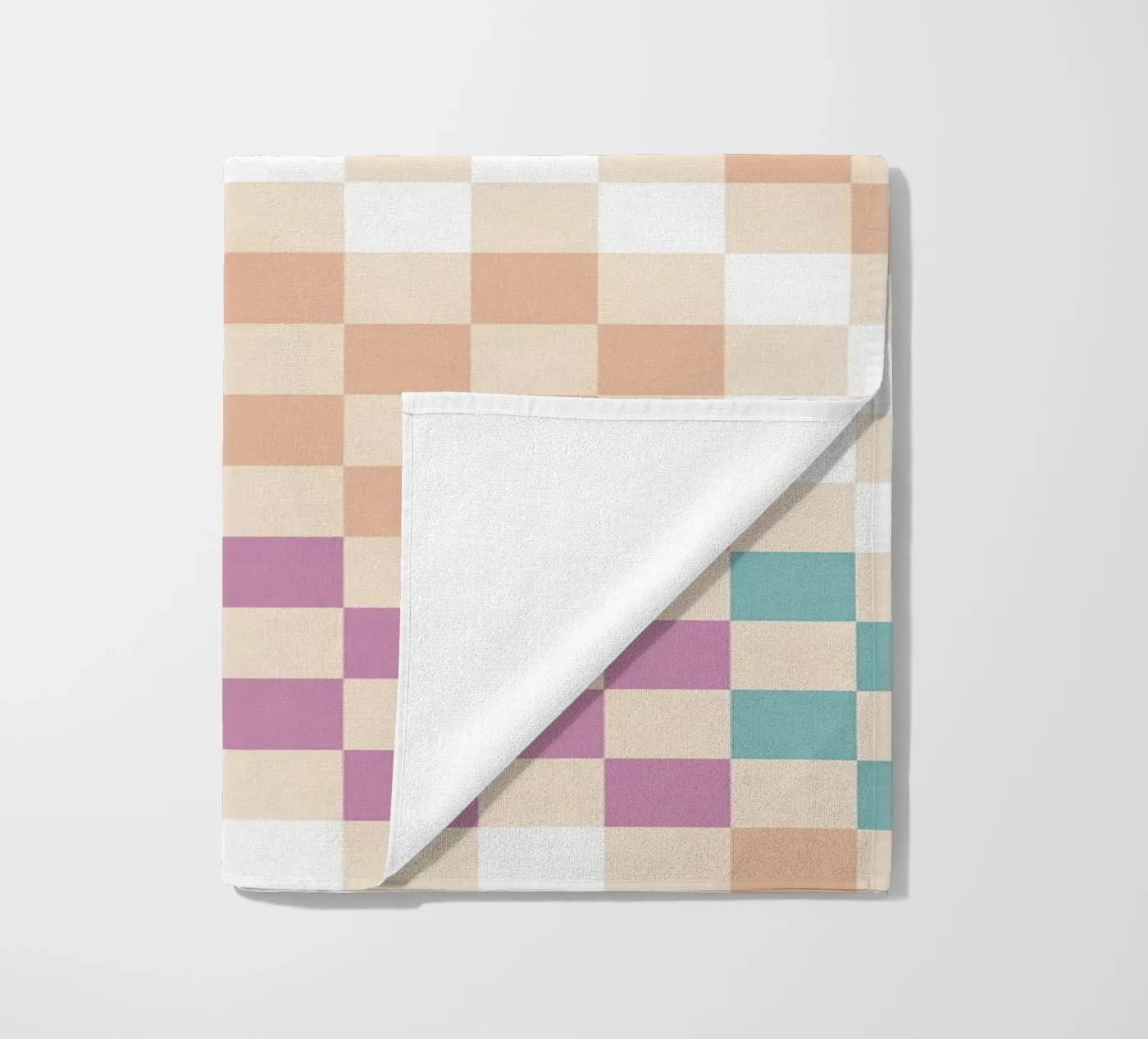 Retro Summer Check Patchwork Pattern telo mare da Dominique Vari Abstract