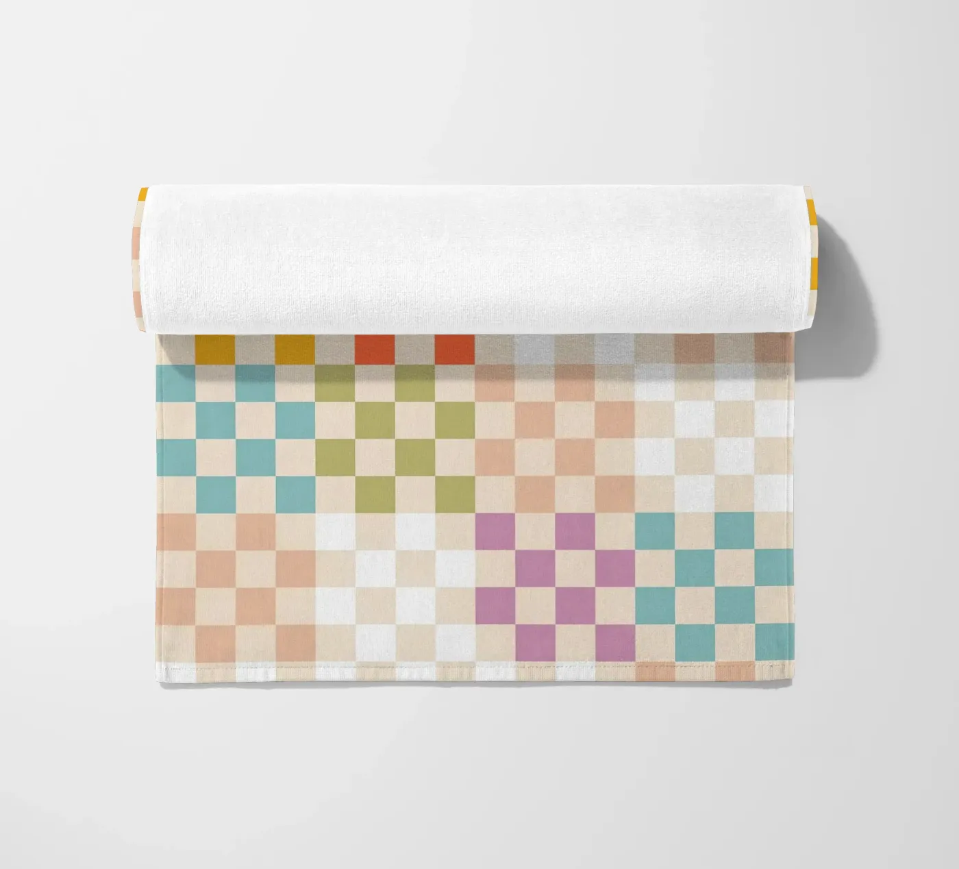 Retro Summer Check Patchwork Pattern telo mare da Dominique Vari Abstract