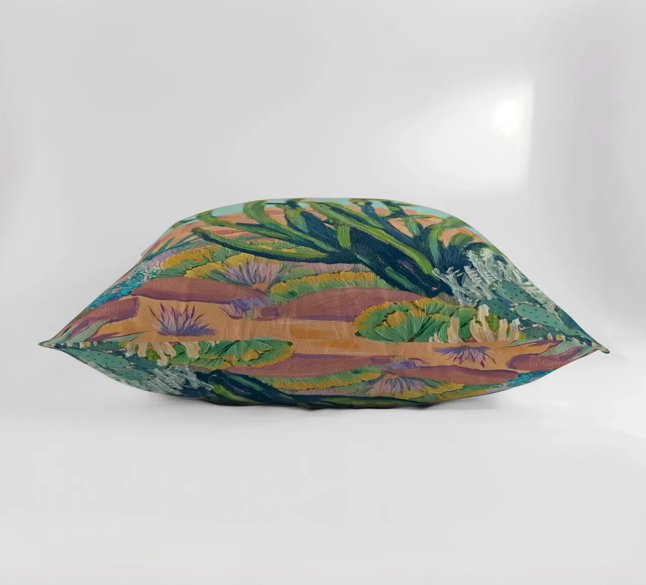 Vibrante paesaggio desertico con cactus cuscino da Melloi Art Print