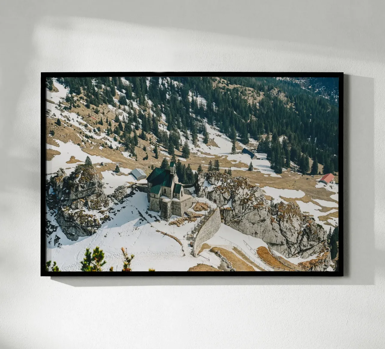Kerk in de bergen - uitzicht in de Duitse Alpen poster van Bold and Retro