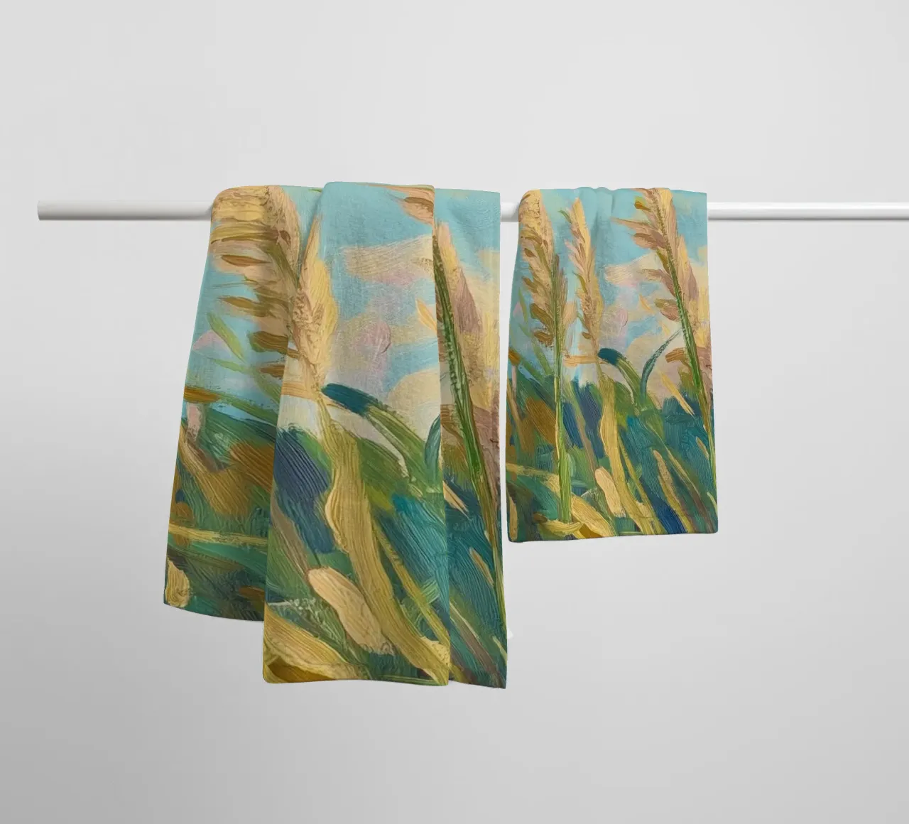 Champ de blé sous un ciel bleu clair serviette de bain de Melloi Art Print