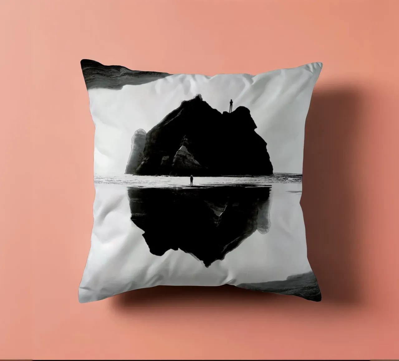 Black Isolation Island cuscino da Stoian Hitrov