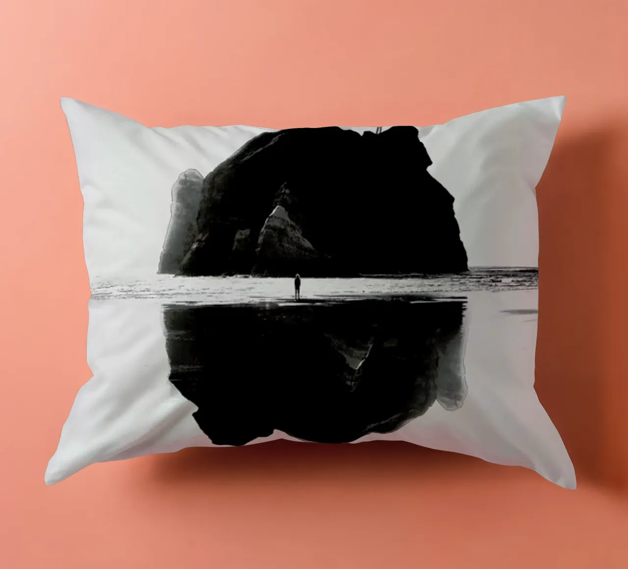 Black Isolation Island cuscino da Stoian Hitrov