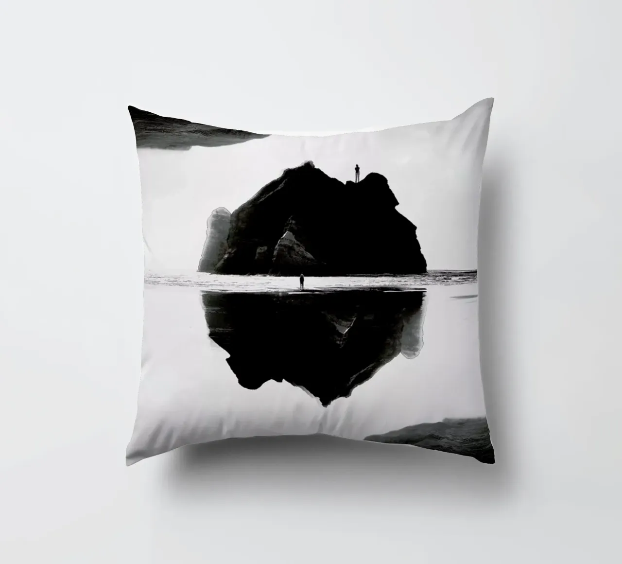 Black Isolation Island cuscino da Stoian Hitrov