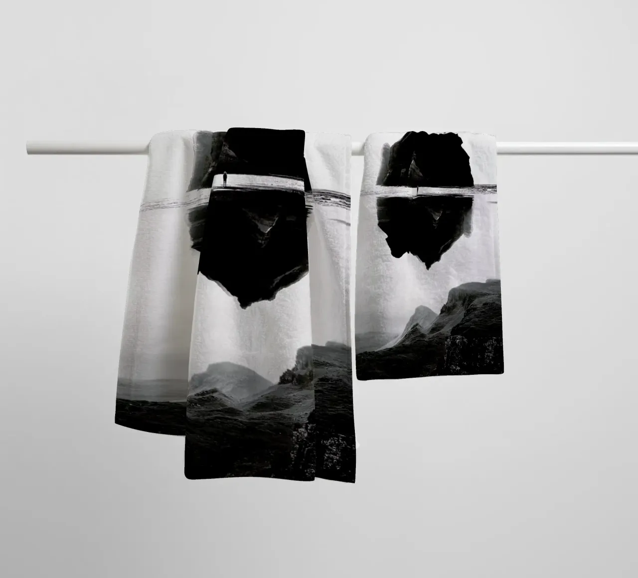 Black Isolation Island asciugamano da bagno da Stoian Hitrov