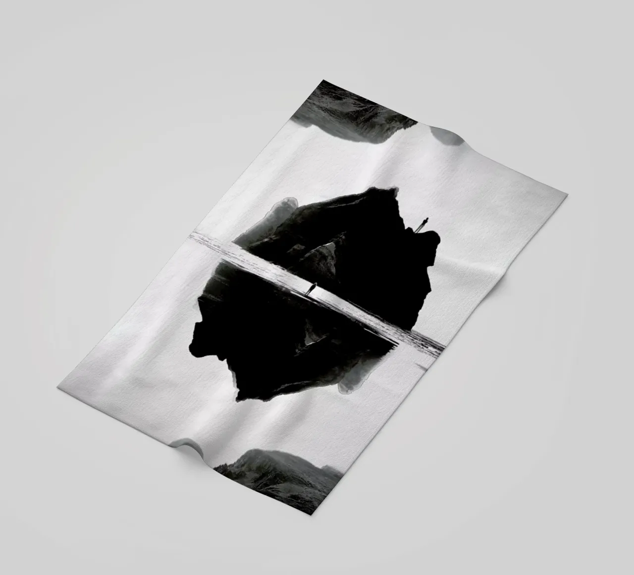 Black Isolation Island telo mare da Stoian Hitrov